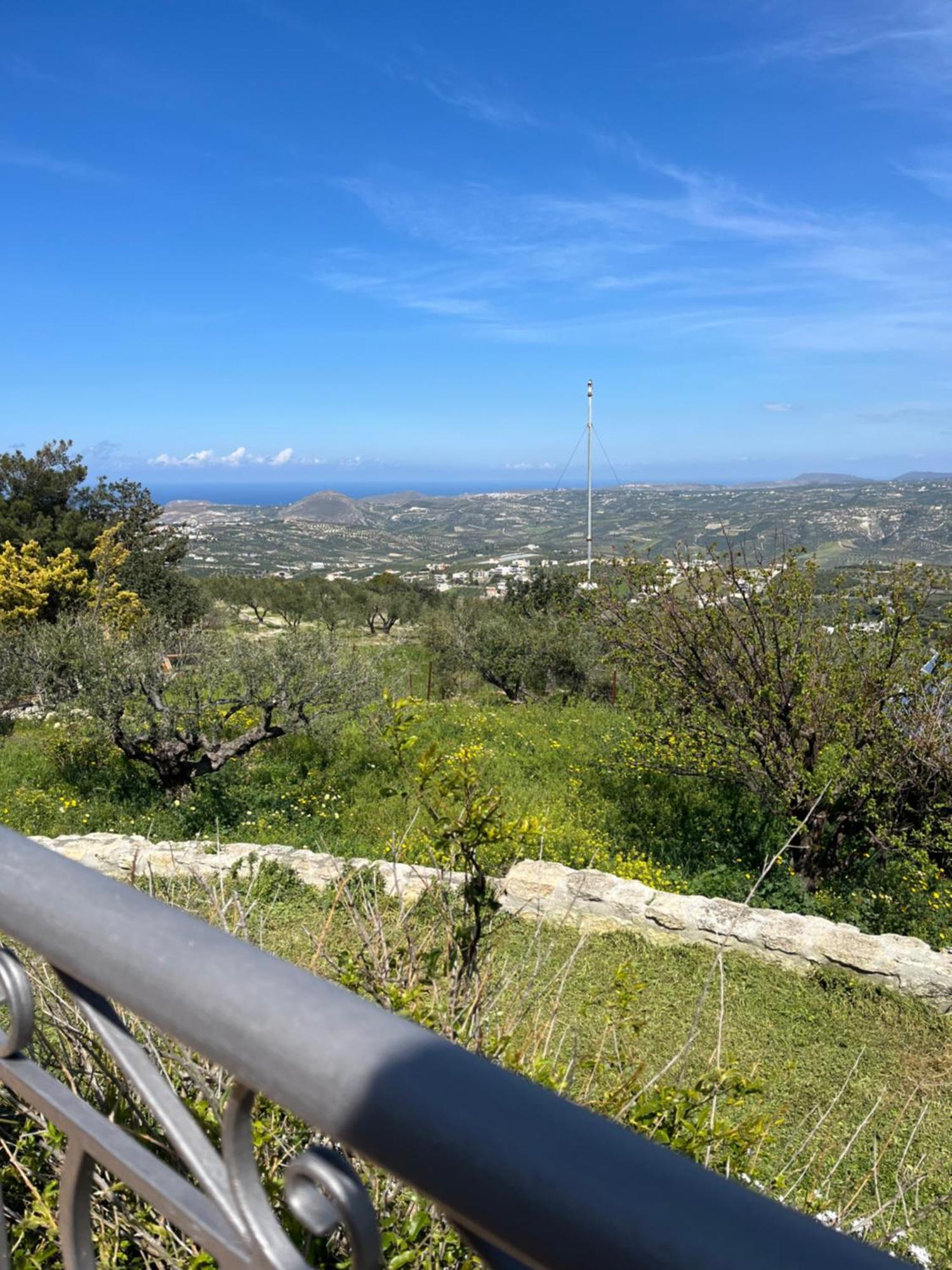 Aletraki -Off-Grid Retreat Above Heraklion, Peaceful Views Archanes Exterior photo